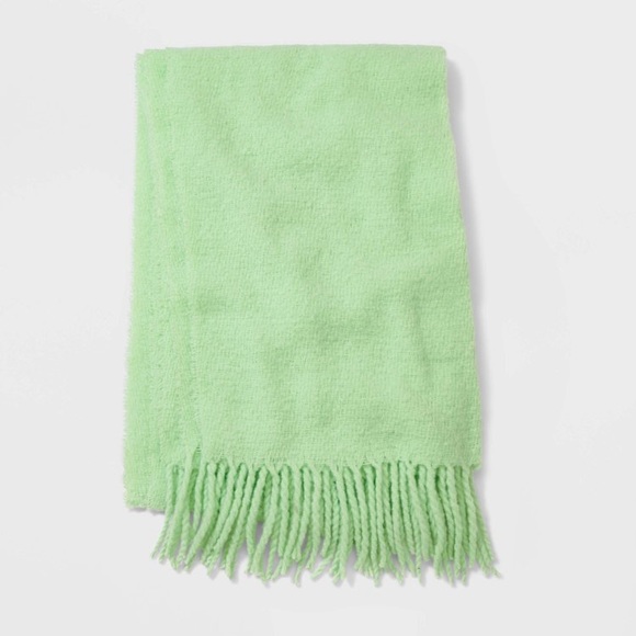 NWT Woman’s Blanket Scarf by Wild Fable - Picture 2 of 6